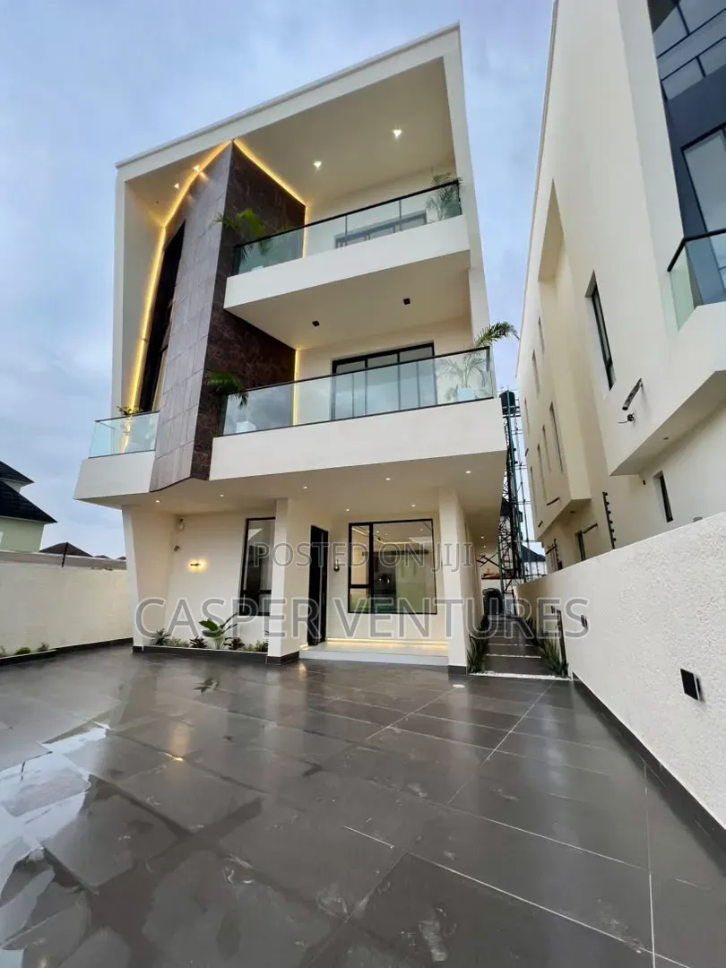 5bdrm Duplex in Royal Pine, Lekki Phase 2 for sale in Lekki Phase 2