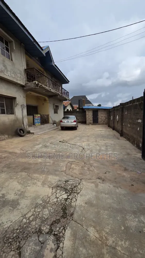 3bdrm Block of Flats in Akobo Oju Irin, Ibadan for sale in Ibadan