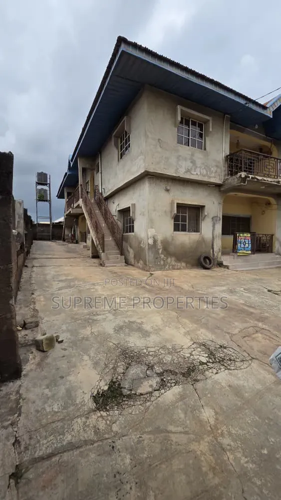 3bdrm Block of Flats in Akobo Oju Irin, Ibadan for sale in Ibadan