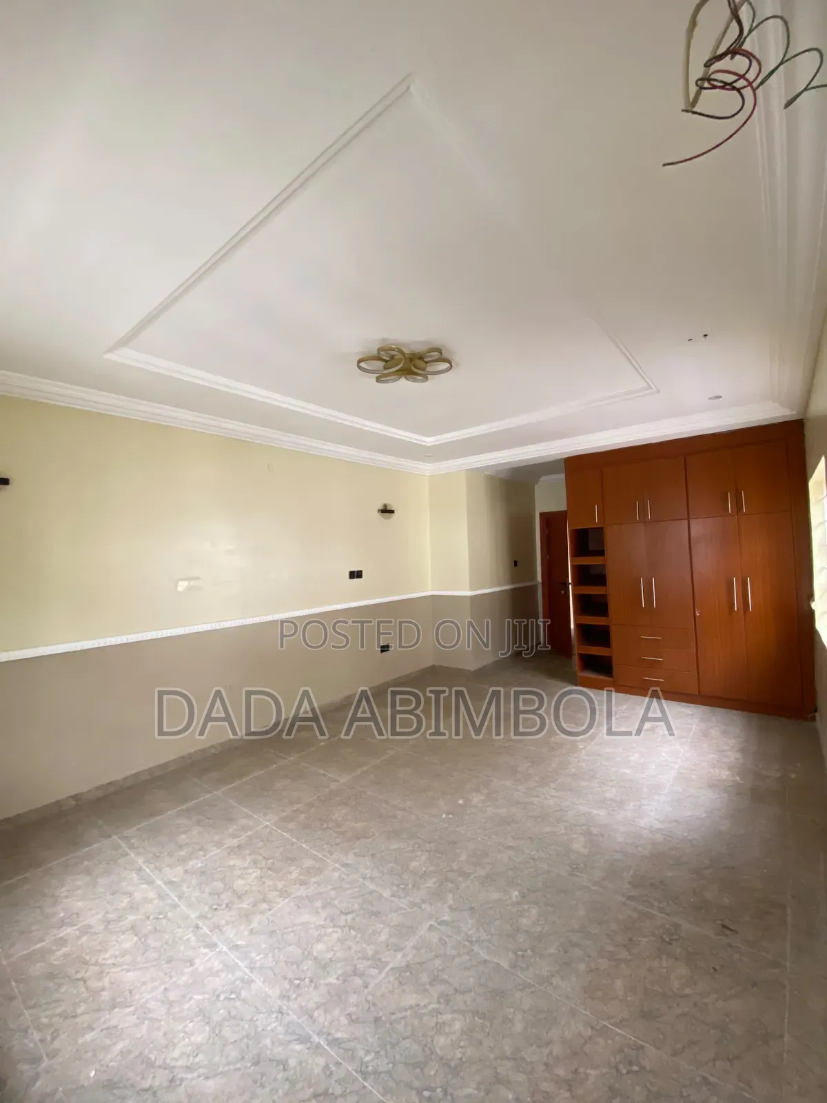 6bdrm Duplex in Carlton Gate Estate, Chevron for sale in Chevron