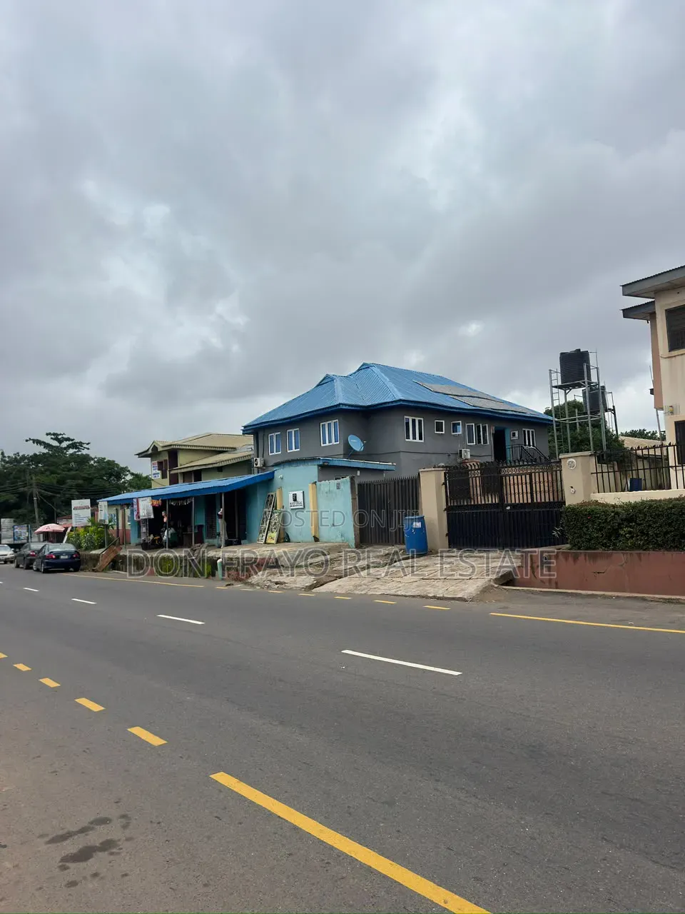 8bdrm Apartment in Ashi Bodija for sale in Bodija