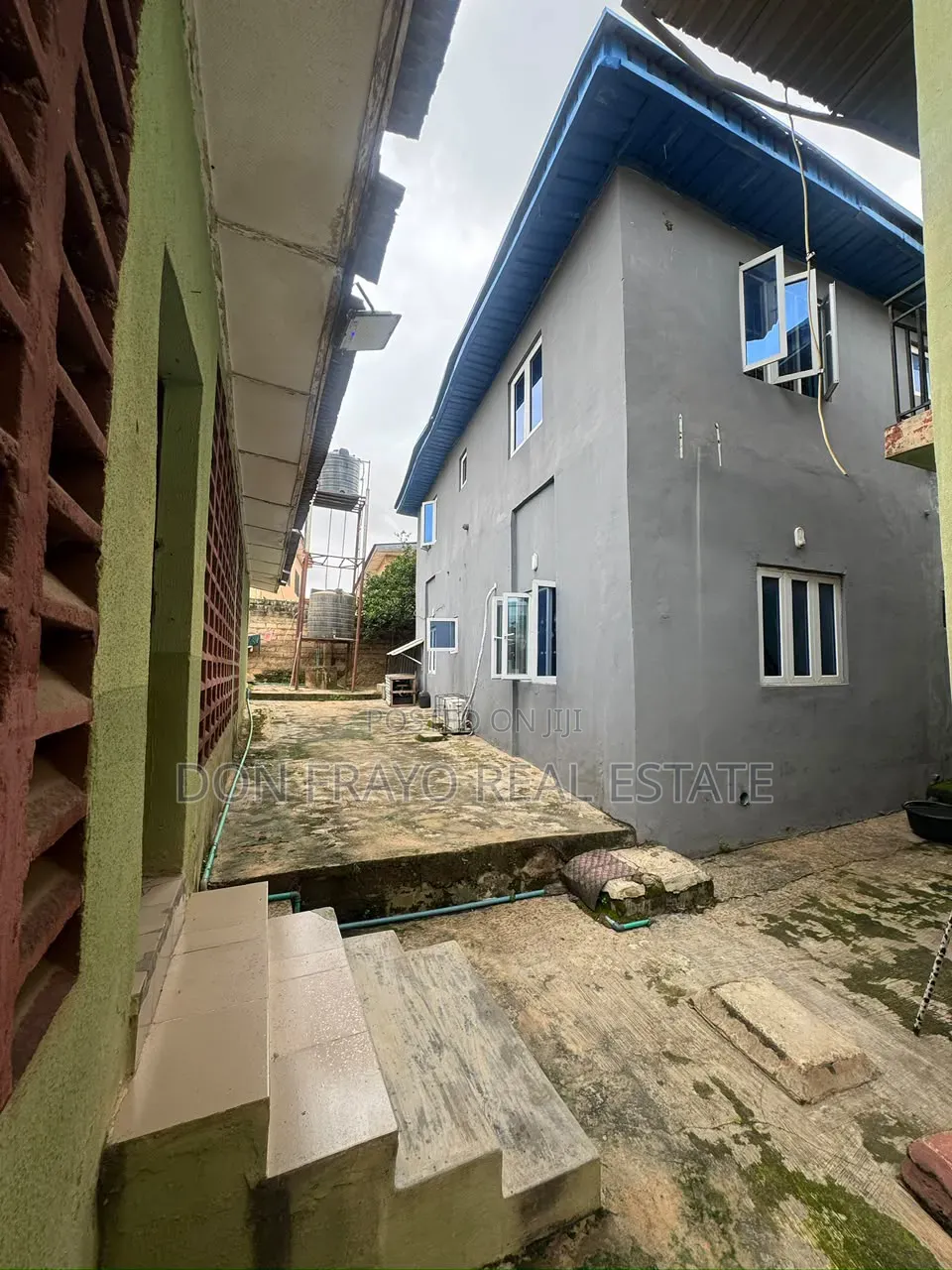 8bdrm Apartment in Ashi Bodija for sale in Bodija