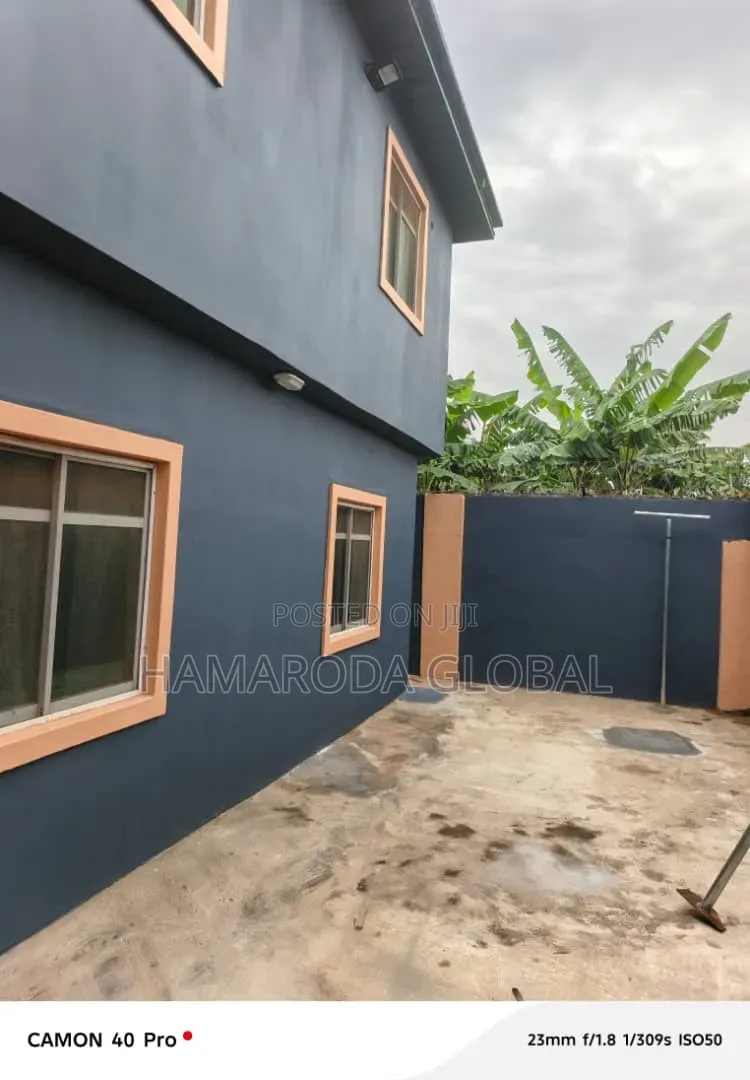 Furnished 8bdrm Block of Flats in Gov'S Rd, Ikotun, Alimosho for sale in Alimosho