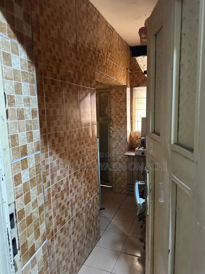 1bdrm Block of Flats in Block 3 Wukari, Area 2 for sale in Area 2