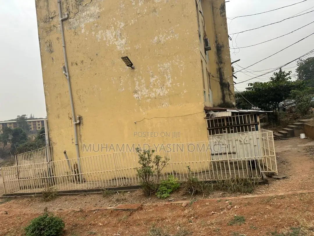 1bdrm Block of Flats in Block 3 Wukari, Area 2 for sale in Area 2