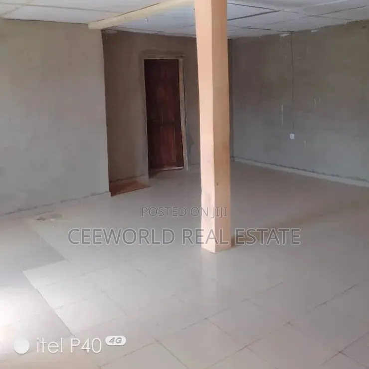 4 Rooms Office Space at Veterinary Junction Mokola Ibadan in Adamasingba