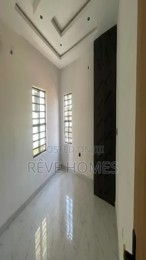 2bdrm Block of Flats in Sabo / Yaba for rent in Sabo / Yaba