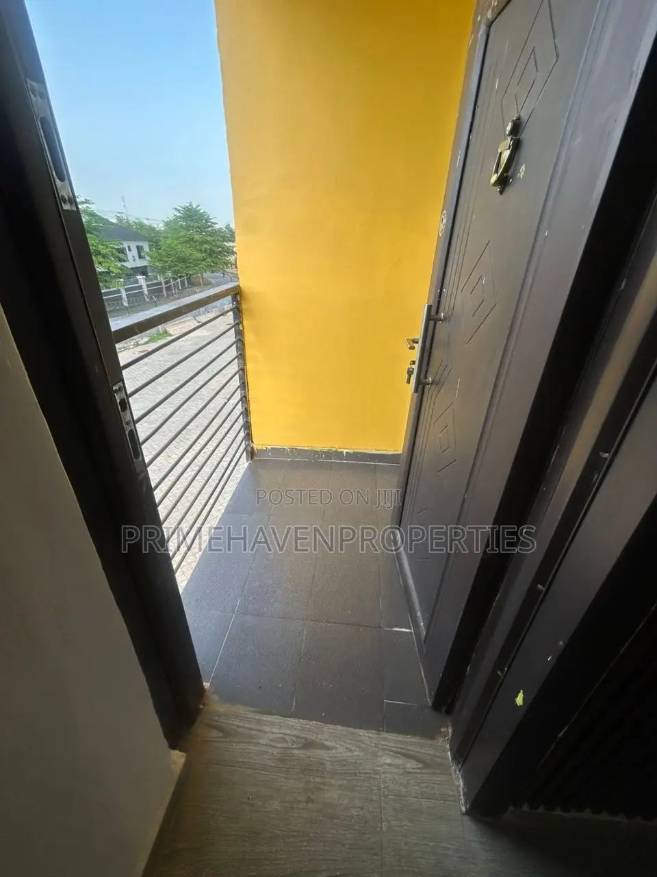 Furnished 3bdrm Apartment in Treasure Estate, Karmo for rent in Karmo