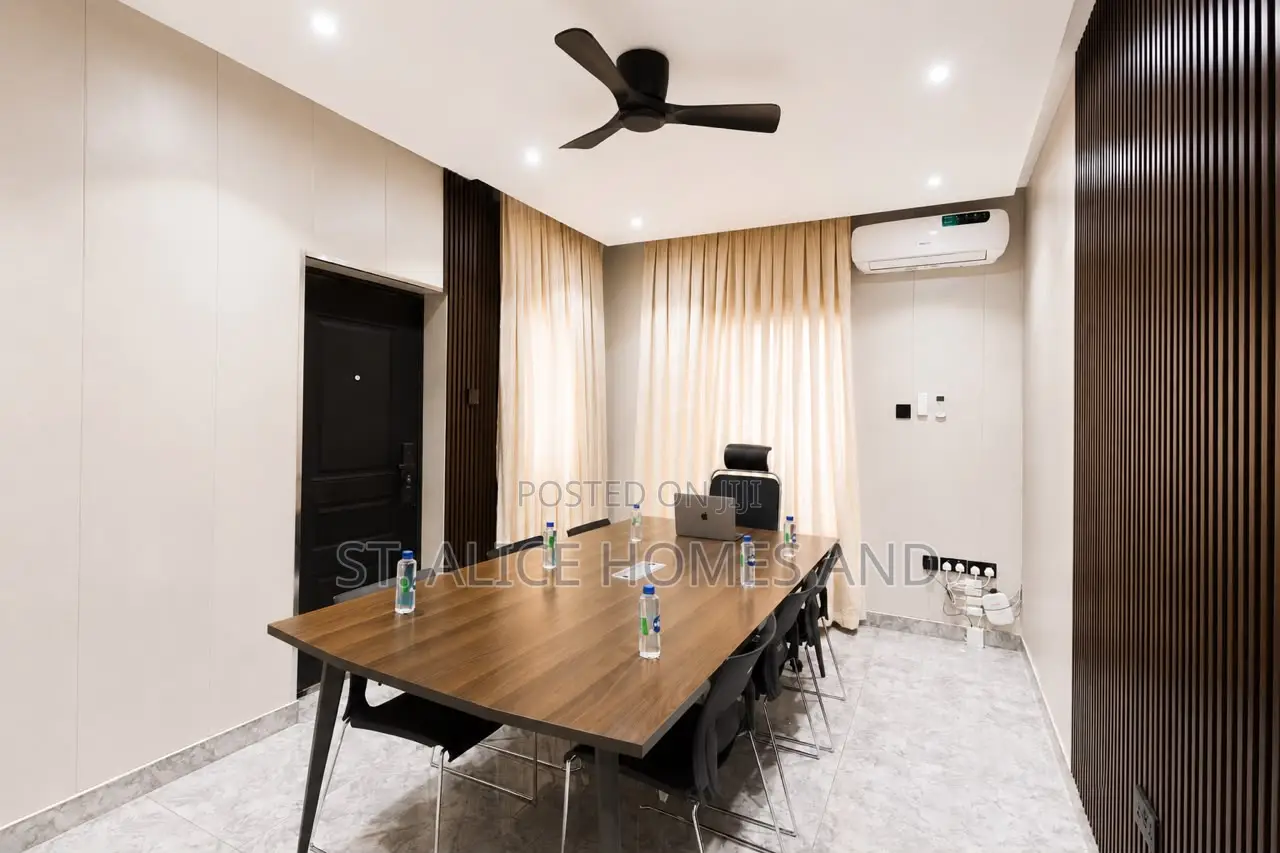 Urban Grid Fully Equipped 12 Seater Events Room In Gwarinpa in Gwarinpa