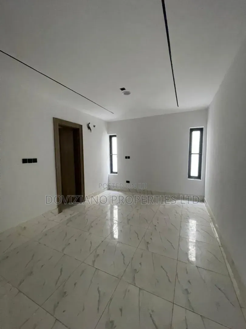 2bdrm Apartment in Lekki Phase 1 for sale in Lekki Phase 1
