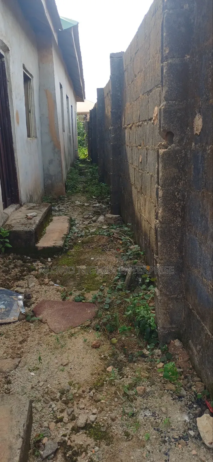 2bdrm Bungalow in Oke Ayo Estate, Agric for sale in Agric