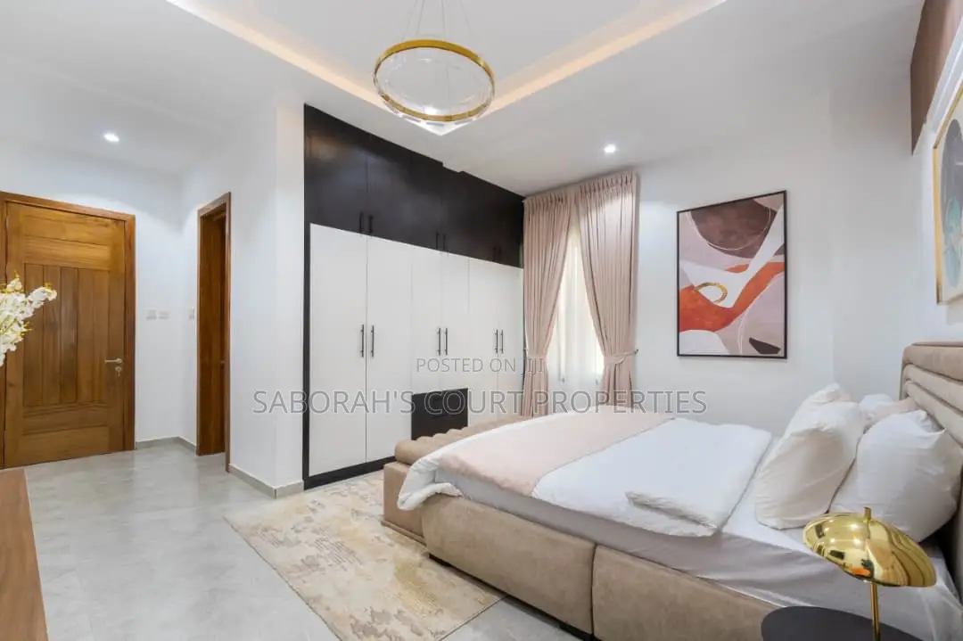 Furnished 2bdrm Apartment in Lekki Phase 1 for sale in Lekki Phase 1