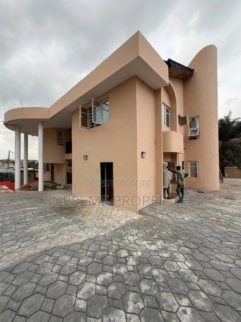 2bdrm Duplex in Alalubosa G.R.A, Ibadan for rent in Ibadan
