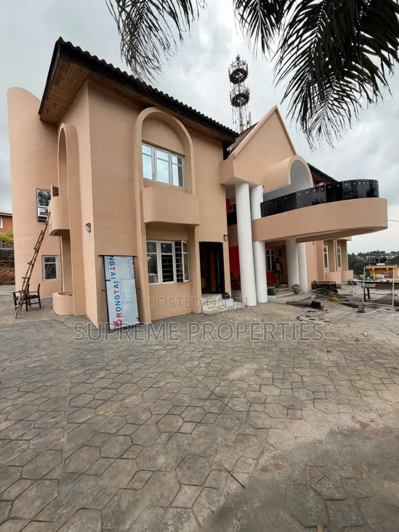2bdrm Duplex in Alalubosa G.R.A, Ibadan for rent in Ibadan