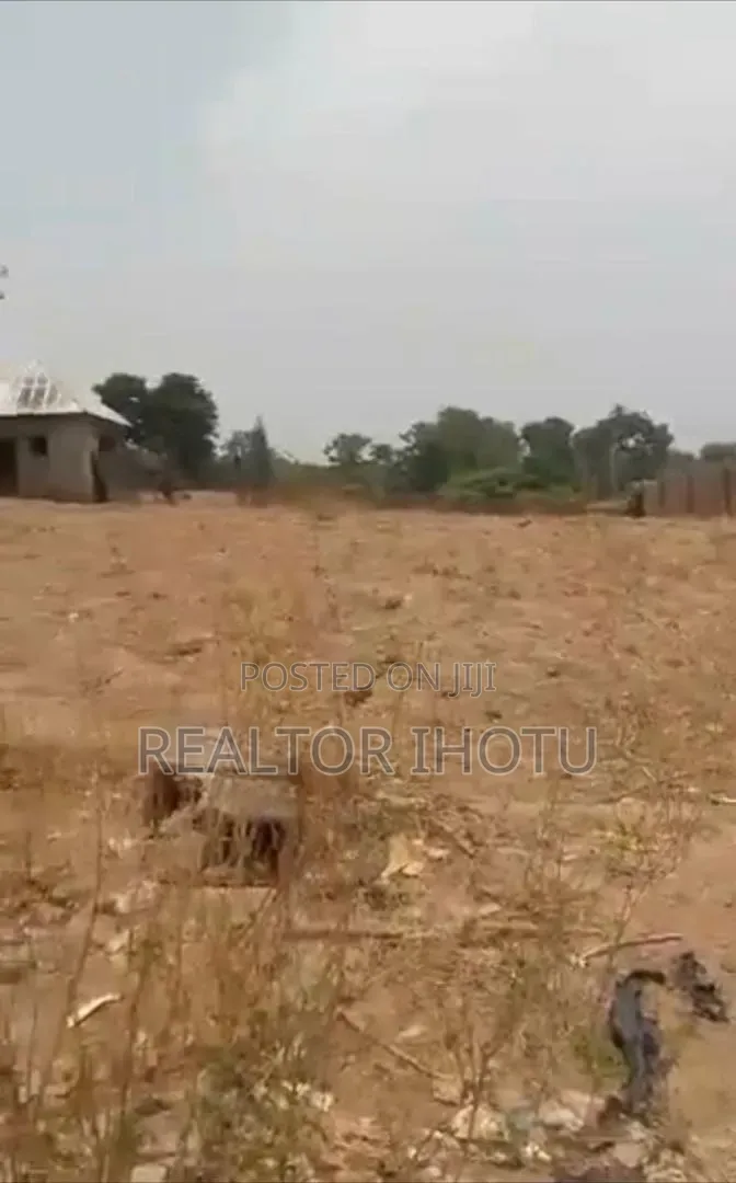 1088sqm,Residential, C of O, Tarred Road. in Kaura