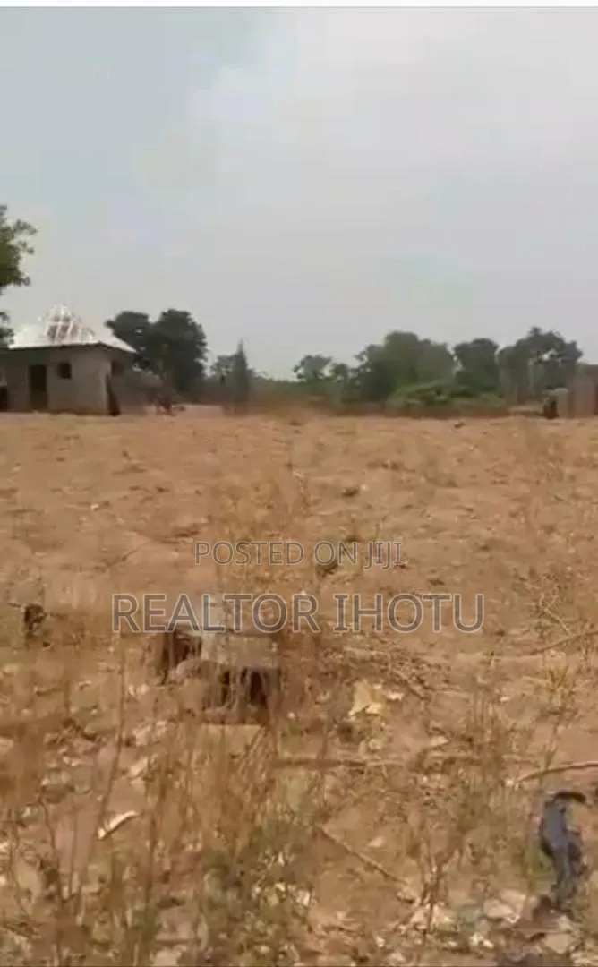 1088sqm,Residential, C of O, Tarred Road. in Kaura