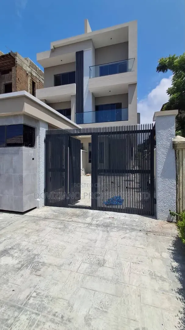 5bdrm Duplex in Lekki Phase 1 for rent in Lekki Phase 1