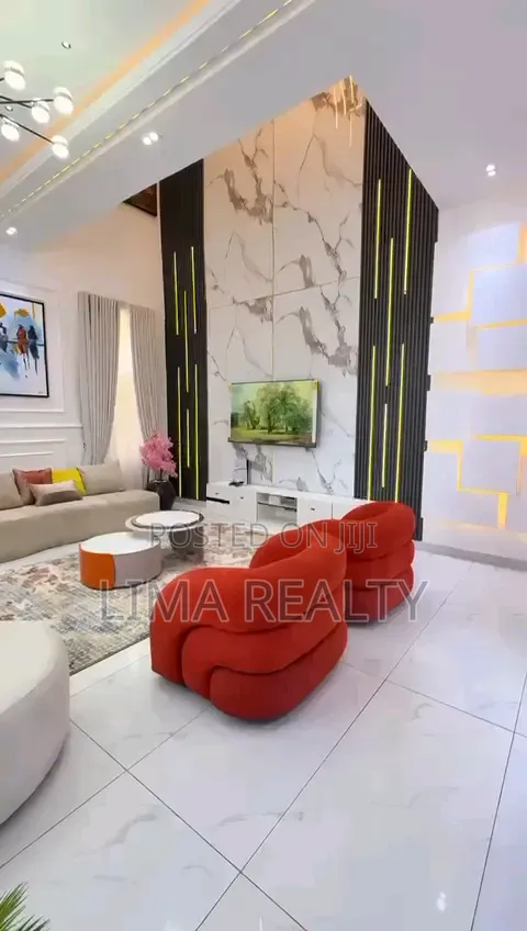 5 Bedroom Self Compound With Pool For Party in Ikate
