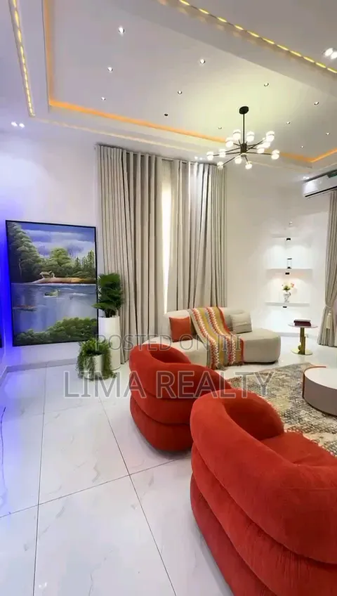 5 Bedroom Self Compound With Pool For Party in Ikate