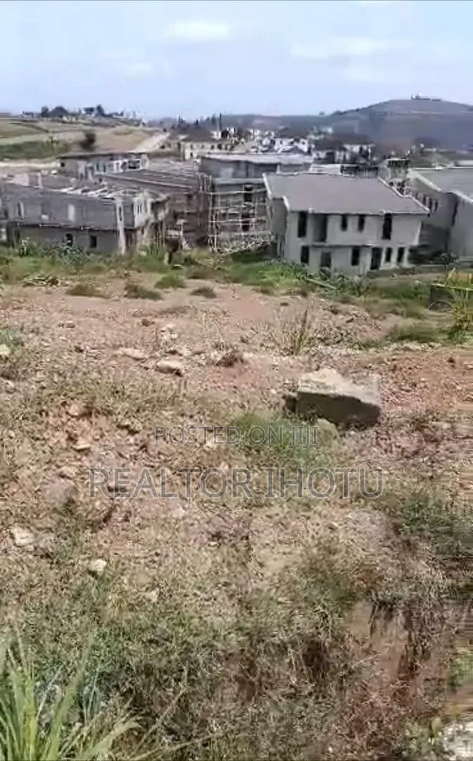 2100sqm, Residential, Estate Land, Tarred Road. in Asokoro