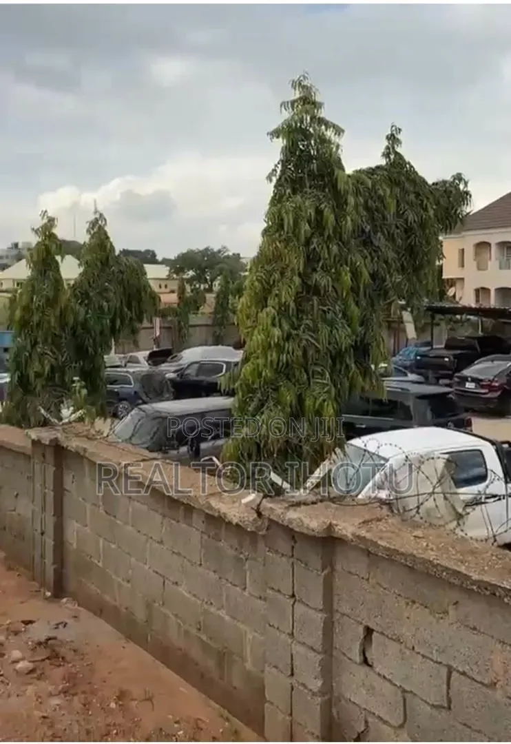 1500sqm, Residential, Fcda C of O, Tarred Road. in Mabushi
