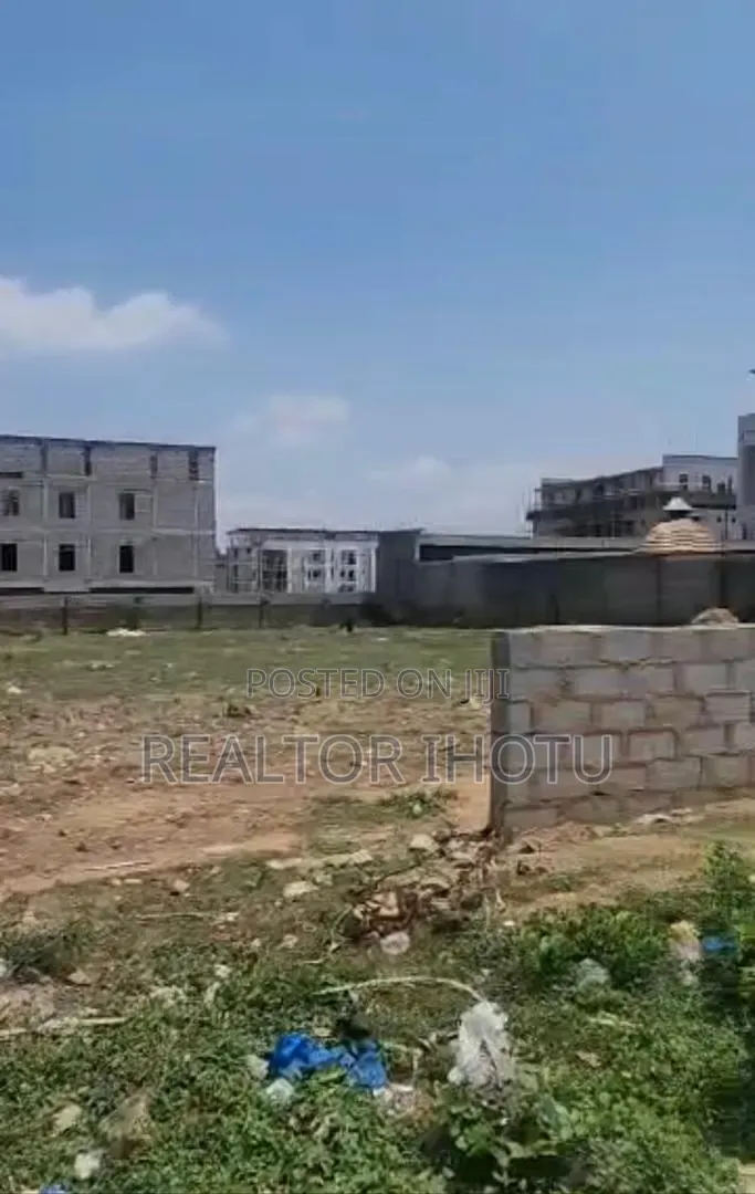 1674sqm,Residential, C of O, Tarred Road in Mabushi