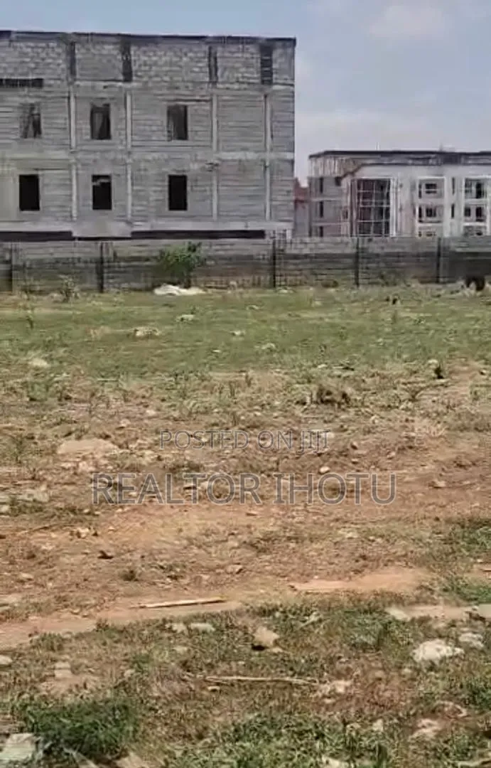 1674sqm,Residential, C of O, Tarred Road in Mabushi