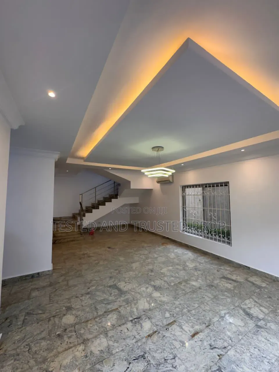 5bdrm Duplex in Banana Island for rent in Banana Island