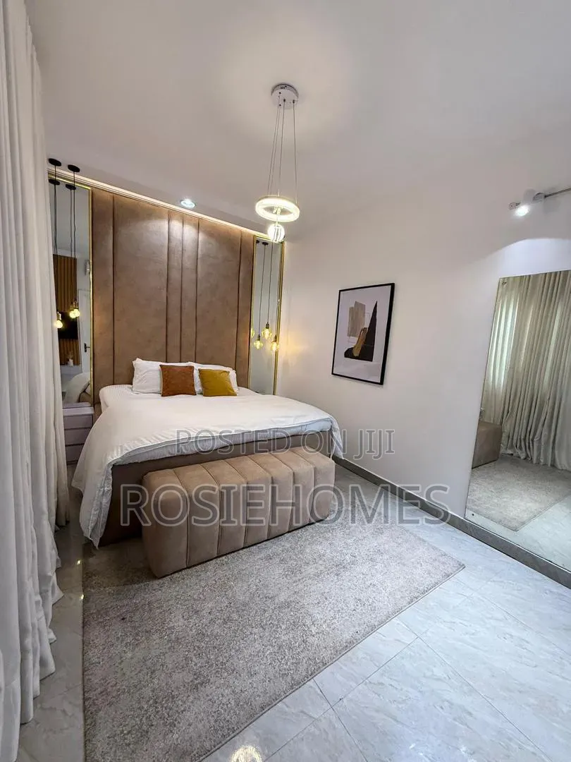 Furnished 2bdrm Apartment in Chevron, Abraham Adesanya Estate for rent in Abraham Adesanya Estate