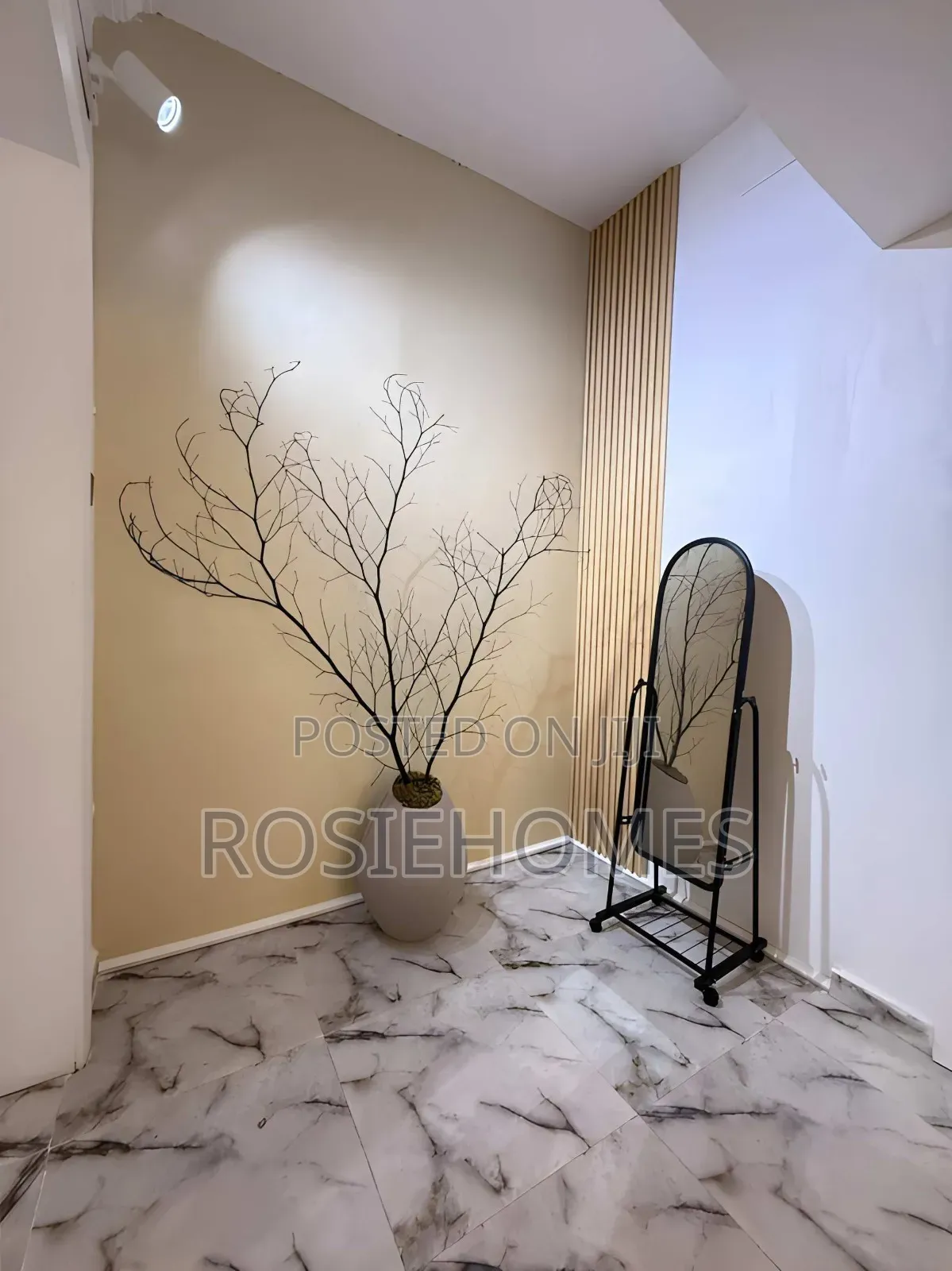 Furnished 2bdrm Apartment in Chevron, Abraham Adesanya Estate for rent in Abraham Adesanya Estate