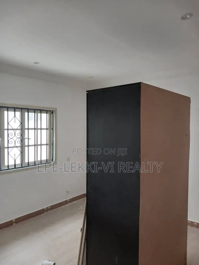 2bdrm Block of Flats in Lekki Phase 1 for rent in Lekki Phase 1
