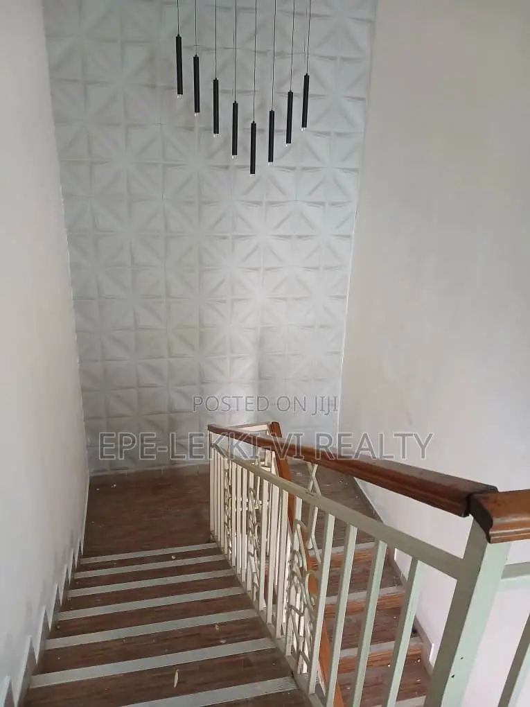 2bdrm Block of Flats in Lekki Phase 1 for rent in Lekki Phase 1