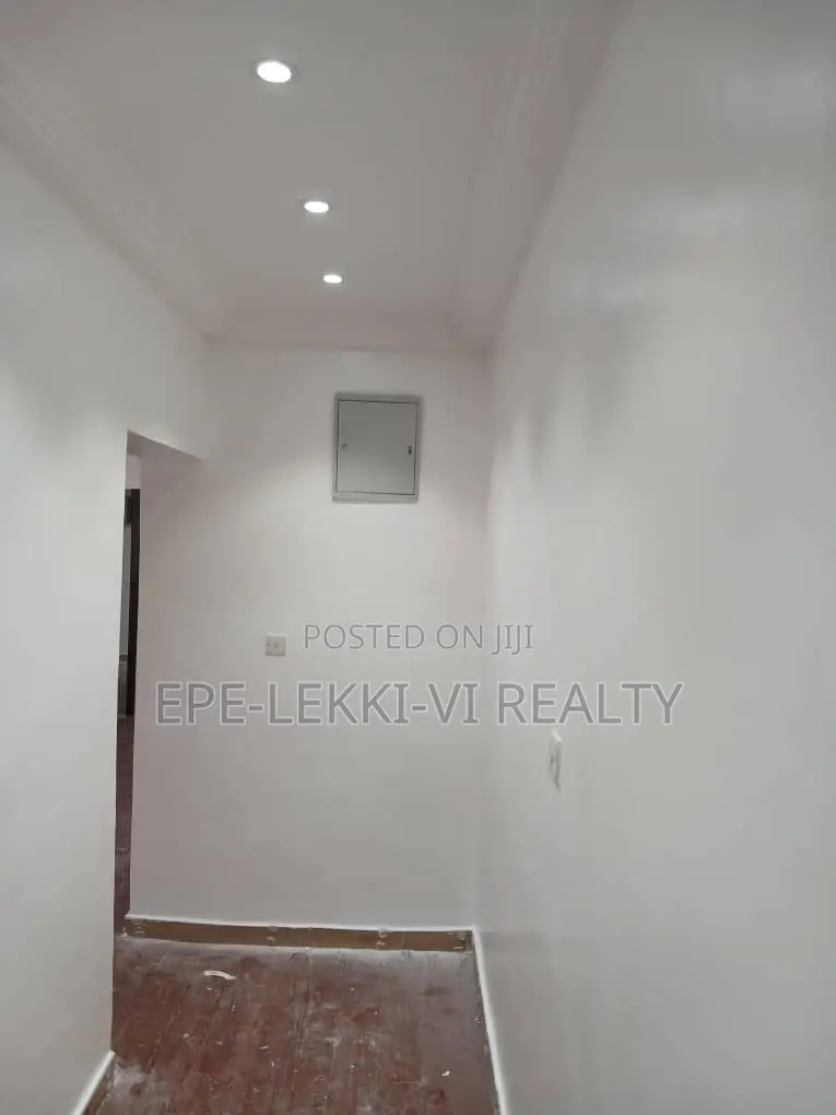 Restaurant Space for Lease in Ikeja Gra Lagos in Ikeja GRA