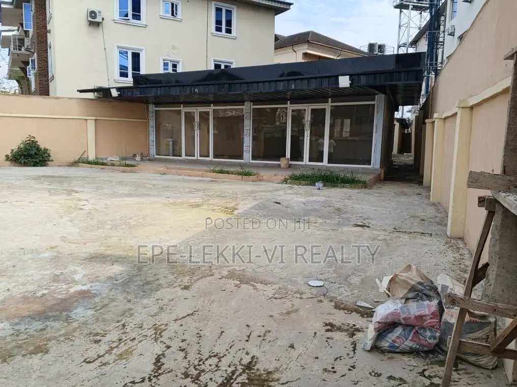 Restaurant Space for Lease in Ikeja Gra Lagos in Ikeja GRA