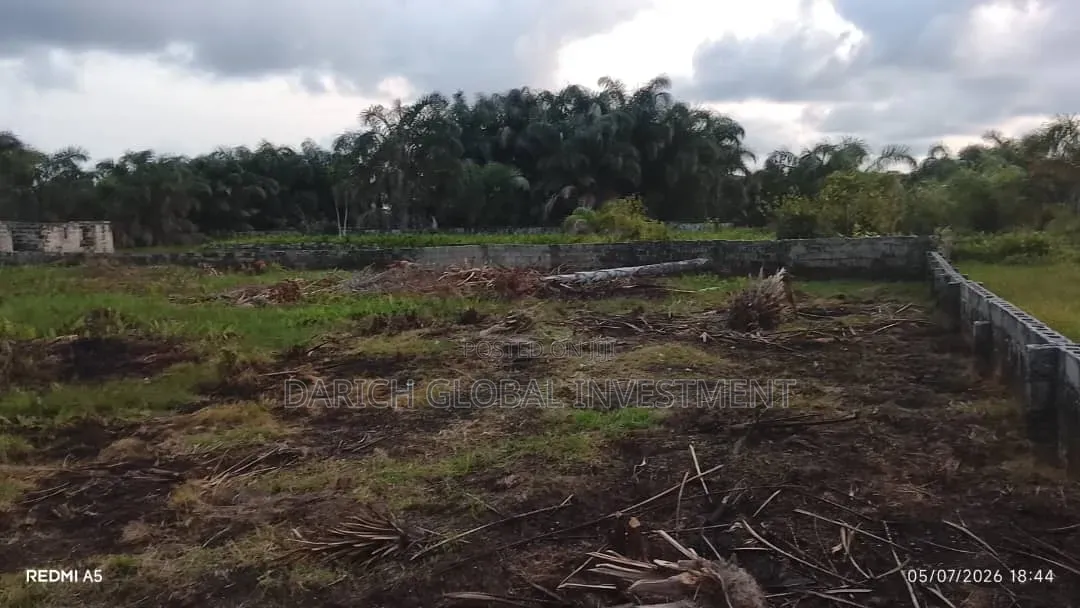 6 Plots of Dry Land in Eleko