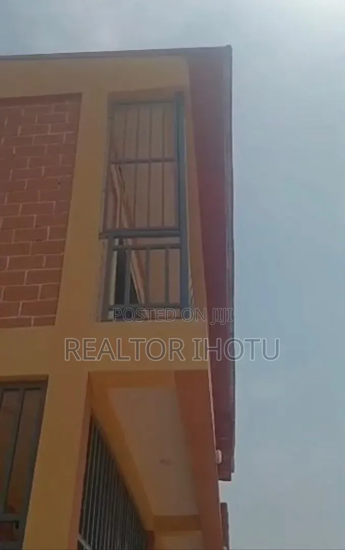 Warehouse for Sale at Fo1 Building Market in Kubwa