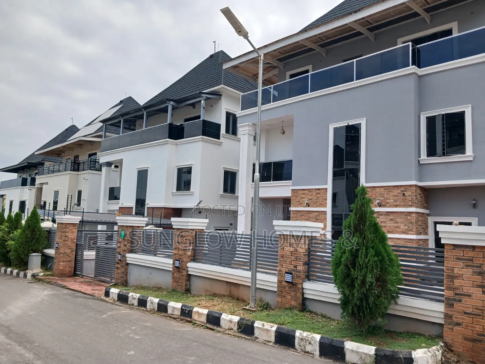 5bdrm Duplex in Tiavine Prime Villa, Sabon Lugbe for sale in Sabon Lugbe