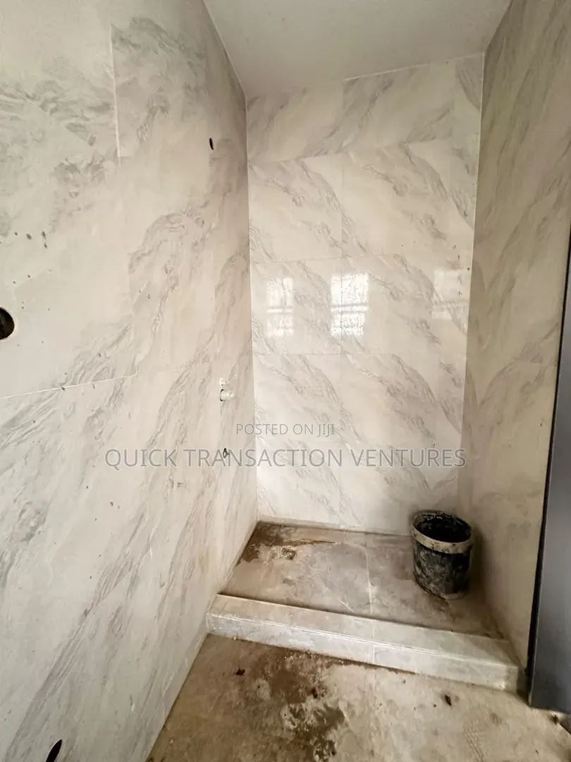 3bdrm Apartment in Victoria Island Extension for sale in Victoria Island Extension