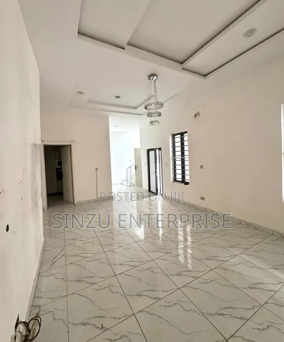 1bdrm Apartment in Oral Estate, Chevron for rent in Chevron