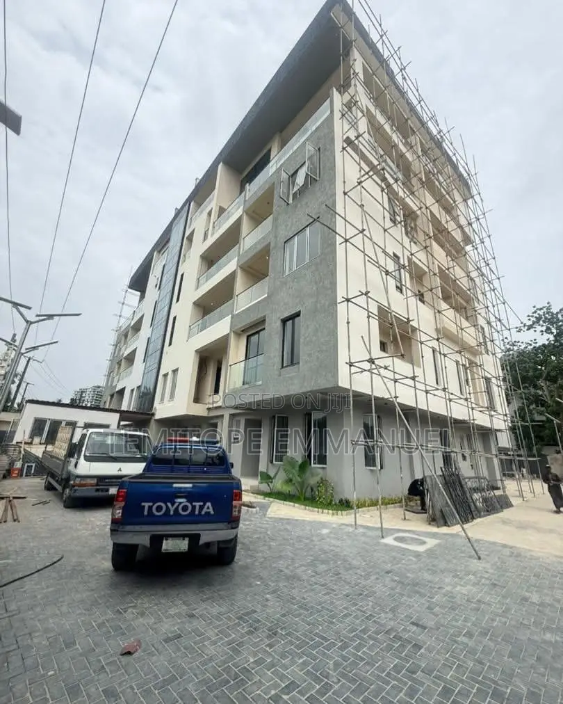 Furnished 4bdrm Maisonette in Ikoyi for sale in Ikoyi