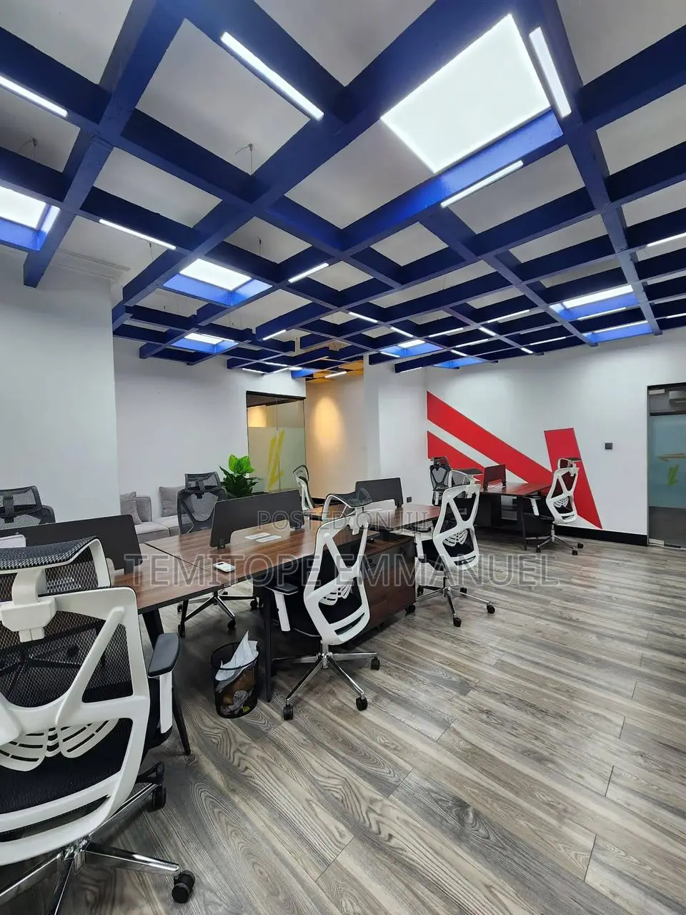Massive Office Building on 2000sqm in Adeola Odeku