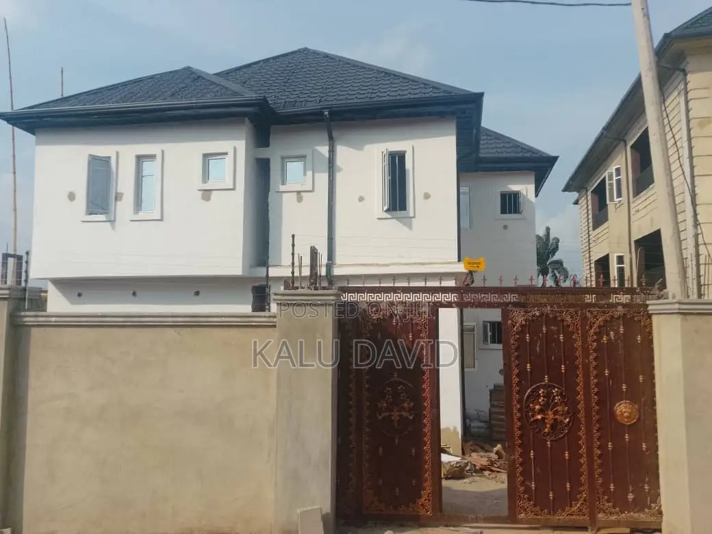 Furnished 12bdrm Block of Flats in Agbaama Housing, Umuahia for sale in Umuahia