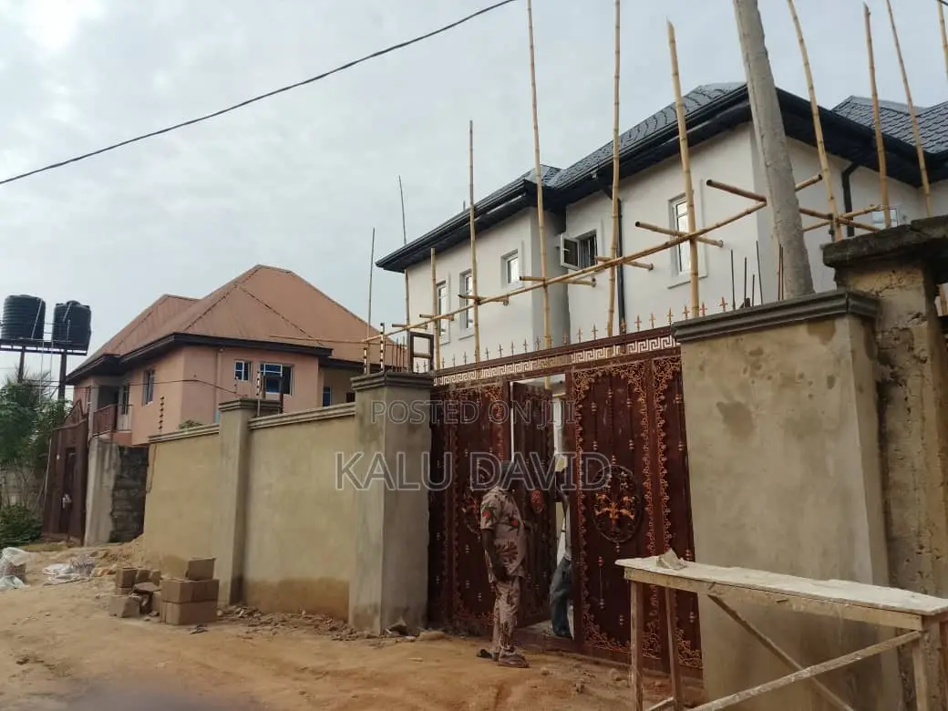 Furnished 12bdrm Block of Flats in Agbaama Housing, Umuahia for sale in Umuahia