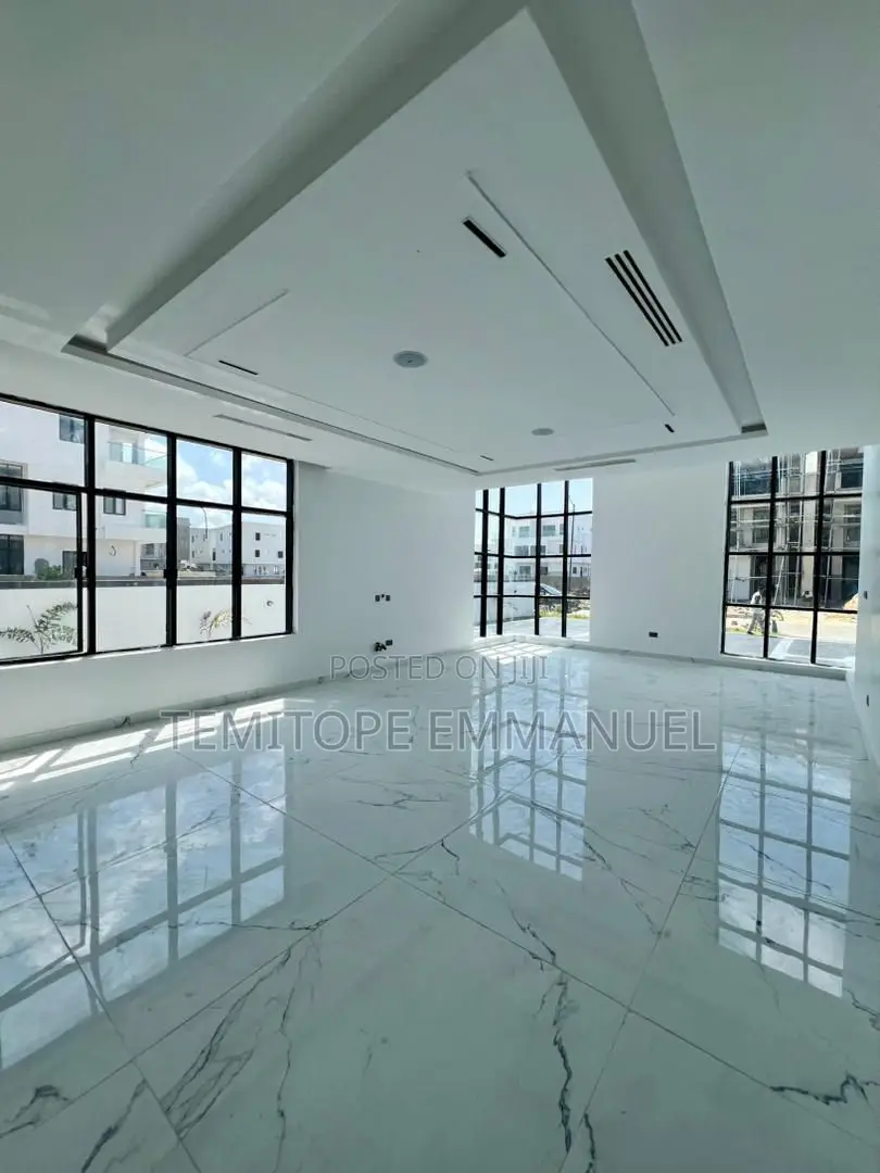 Furnished 6bdrm Duplex in Ikate for sale in Ikate