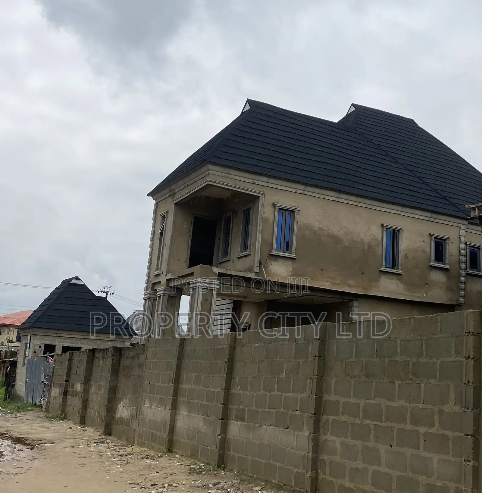 4bdrm Duplex in Insurance, Ibeshe / Ikorodu for sale in Ibeshe / Ikorodu