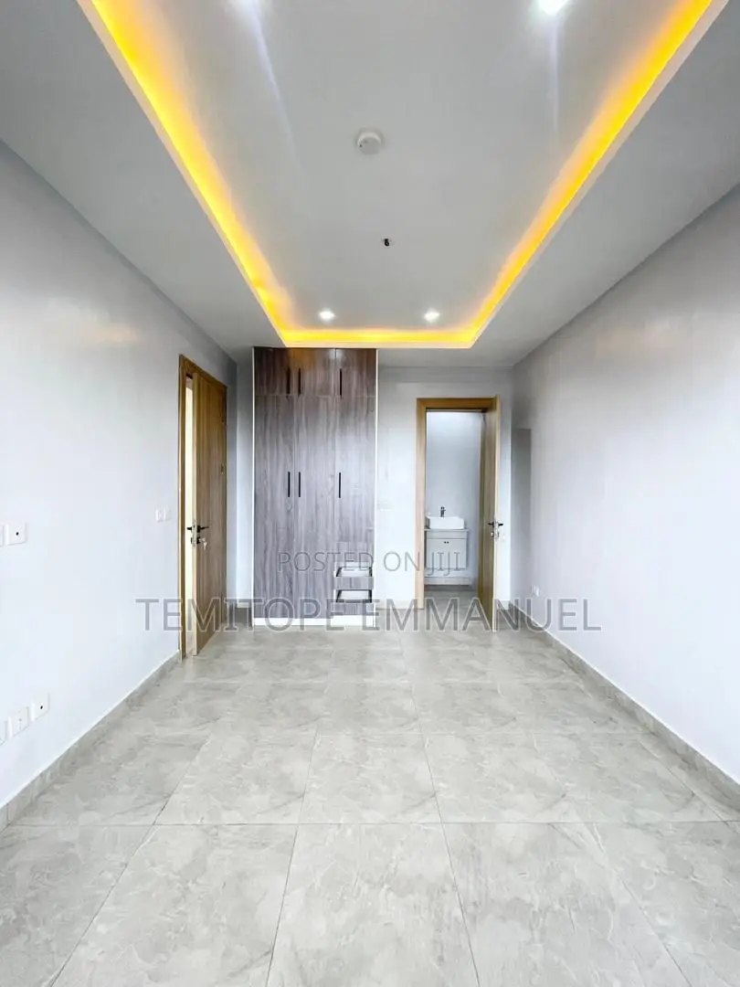 Furnished 3bdrm Apartment in Lekki Phase 1 for sale in Lekki Phase 1