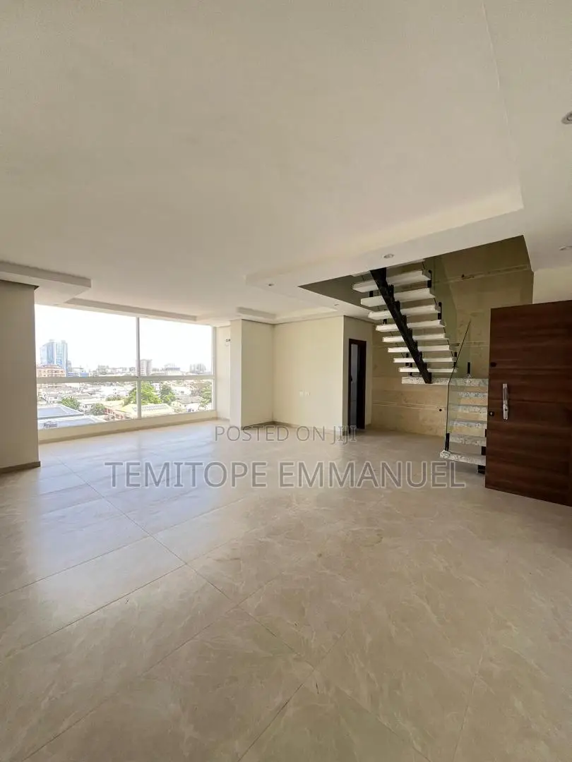 Furnished 4bdrm Penthouse in Victoria Island for sale in Victoria Island