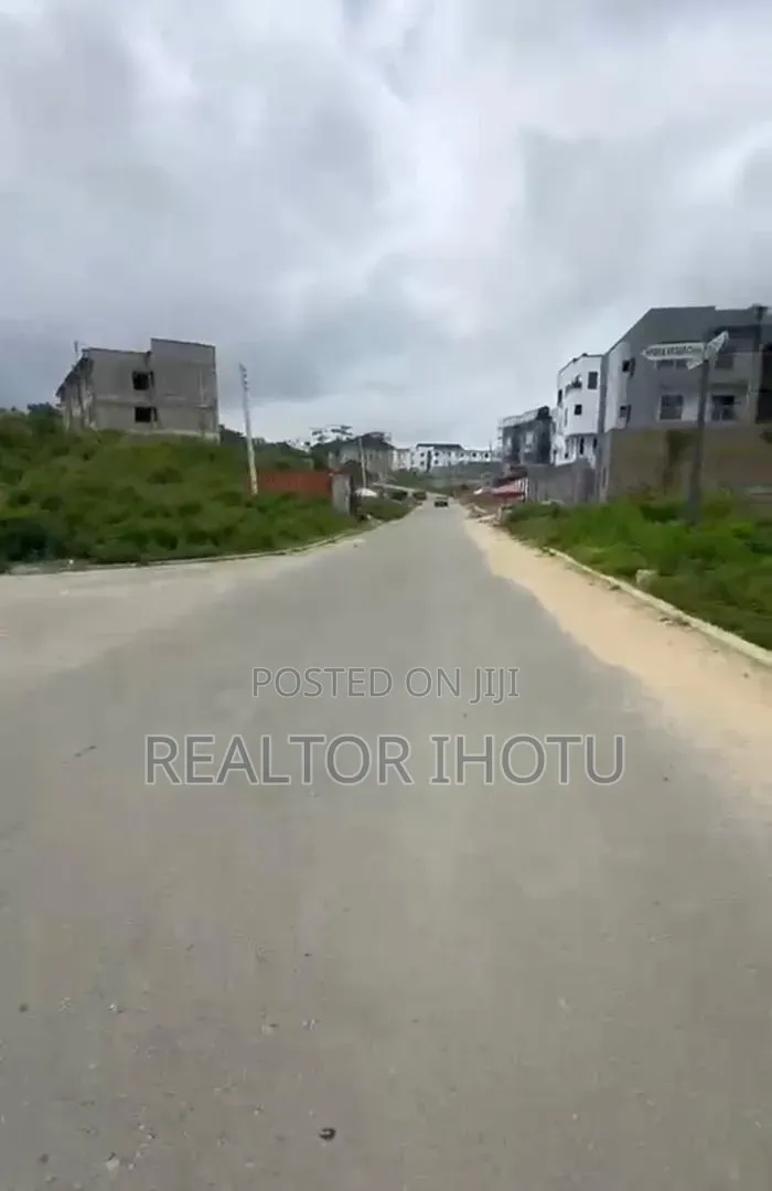 2010sqm, Residential, C of O, Tarred Road in Guzape District