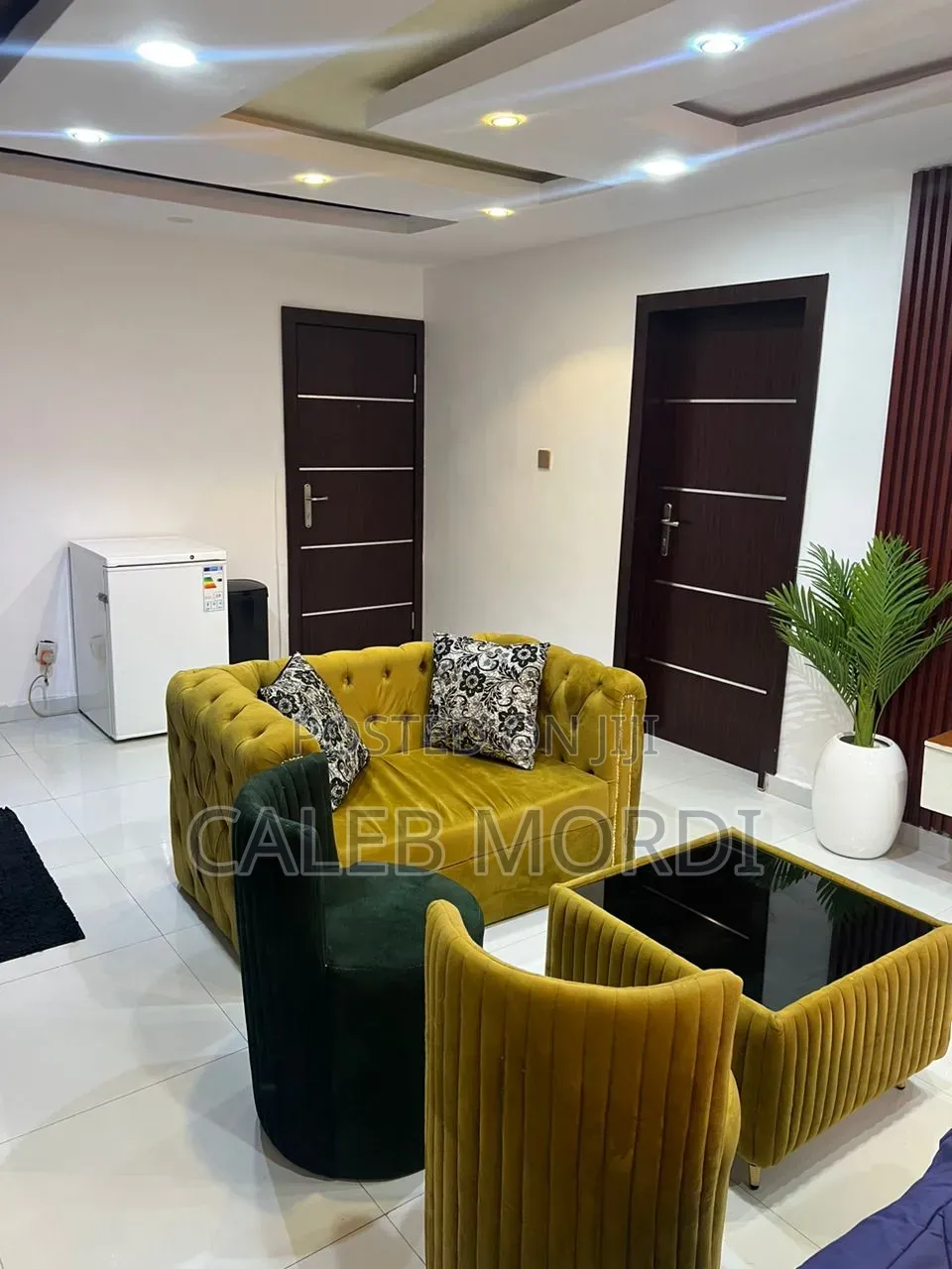 Studio Serviced Apartment in Akoka Yaba in Fola Agoro