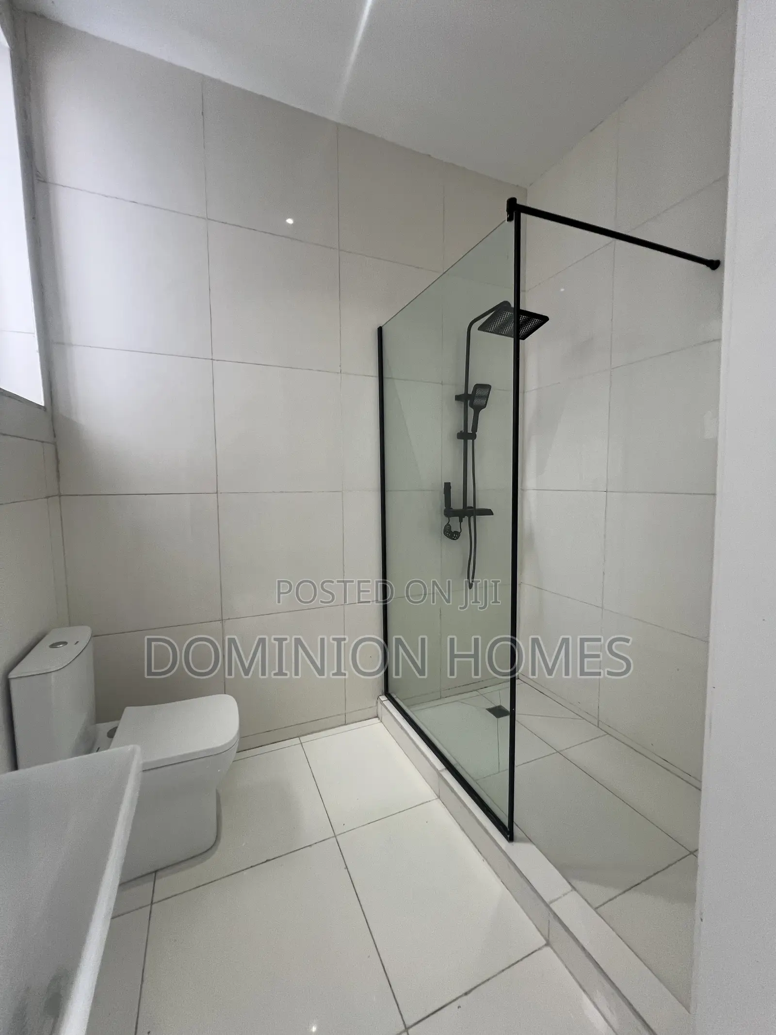 5bdrm Duplex in Lekki Expressway for sale in Lekki Expressway